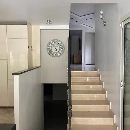 Cassidy Villa *